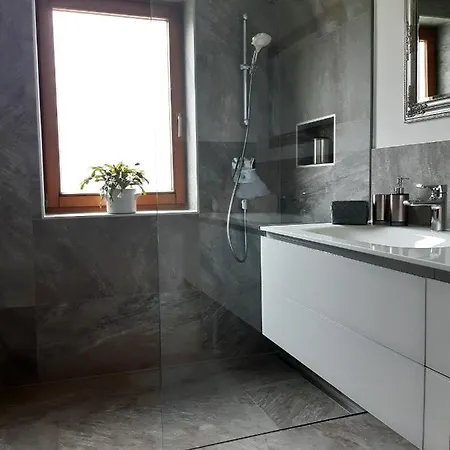 Appartementhaus St. Martin Seefeld w Tirolu